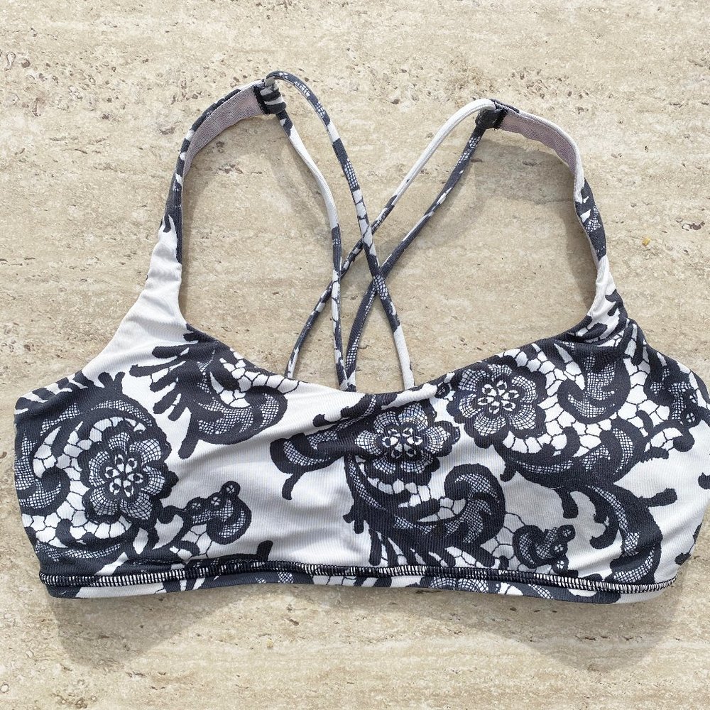 Lululemon Laceoflage Free To Be Bra Size 10